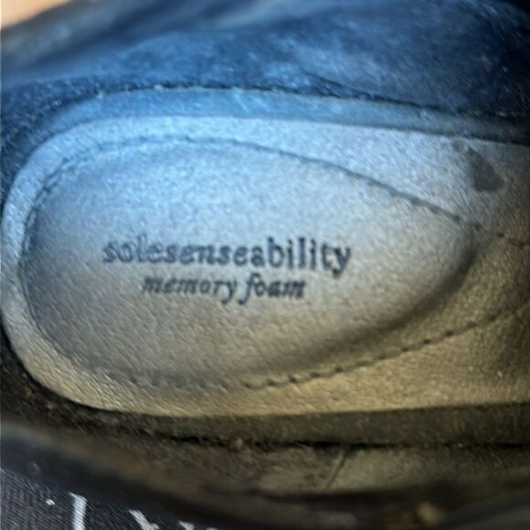 Solestainability Black High Heel Booties Women’s Size 7 Ankle Boots Eco-Friendly - Picture 4 of 4